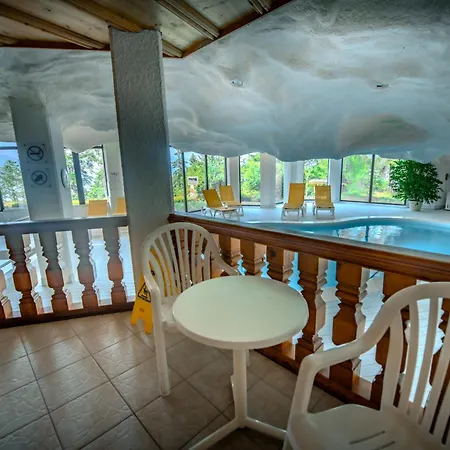 Clouds Alpin Luxury Cozy And Pool 公寓 *
